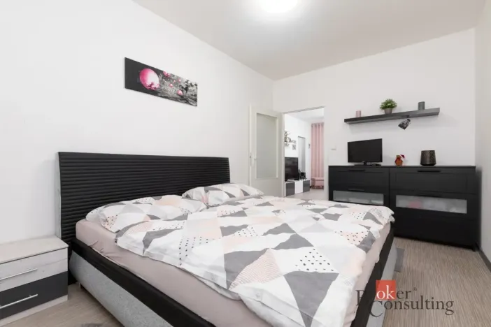 Prodej bytu 3+1, Orlová - Lutyně, Karla Dvořáčka, 71 m2