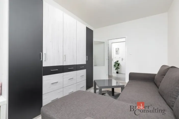 Prodej bytu 3+1, Orlová - Lutyně, Karla Dvořáčka, 71 m2