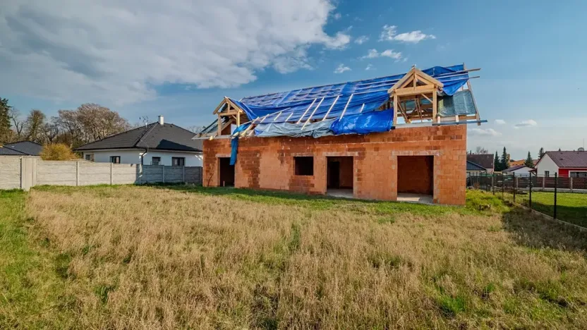 Prodej rodinného domu, Křinec, Spojovací, 355 m2