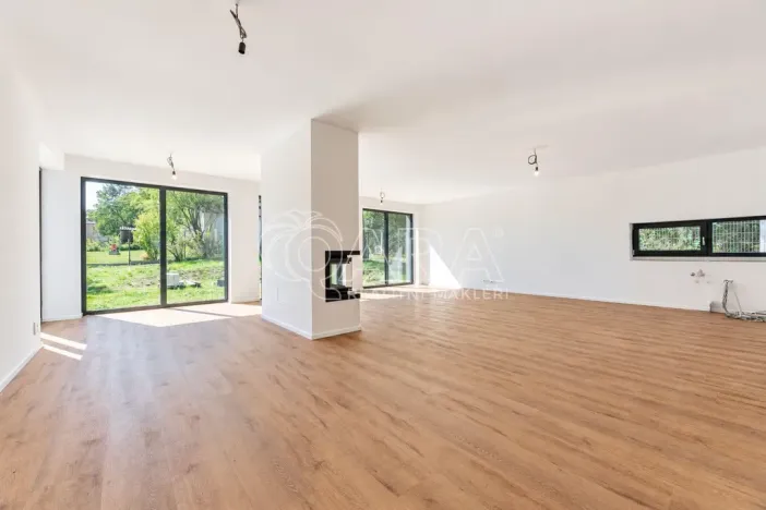 Prodej rodinného domu, Kamenice - Nová Hospoda, Na Pokraji, 259 m2