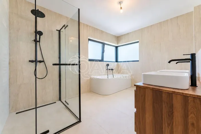 Prodej rodinného domu, Kamenice - Nová Hospoda, Na Pokraji, 259 m2