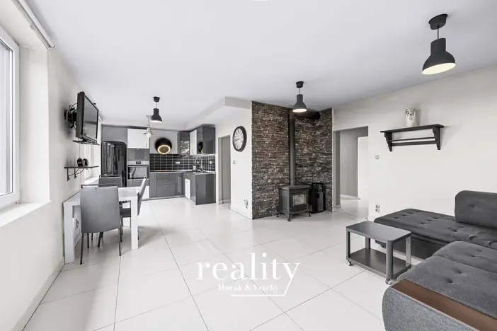 Prodej bytu 3+kk, Dyjákovice, 81 m2