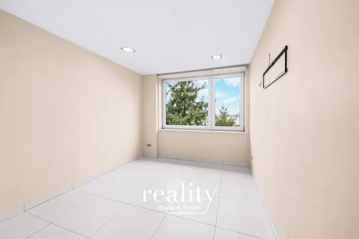 Prodej bytu 3+kk, Dyjákovice, 81 m2