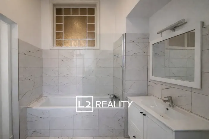 Pronájem bytu 3+1, Praha - Smíchov, Štefánikova, 150 m2