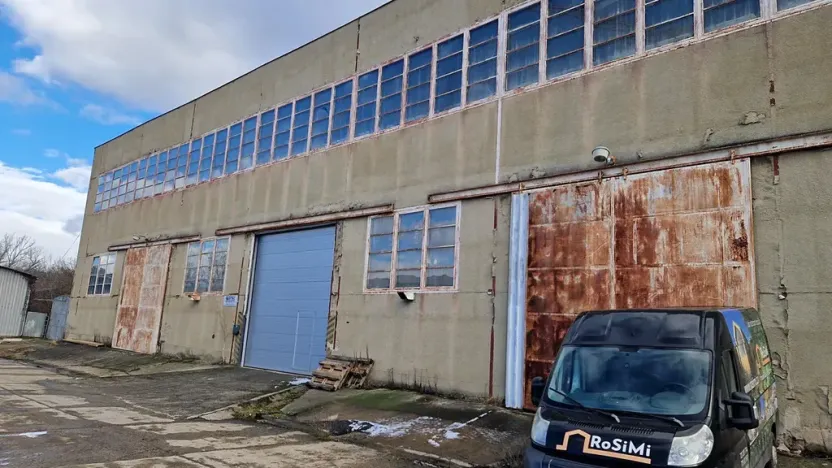 Pronájem výrobních prostor, Znojmo, Dobšická, 905 m2