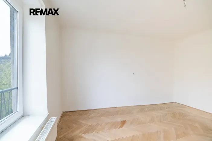 Prodej bytu 2+1, Praha - Dejvice, Na viničních horách, 58 m2