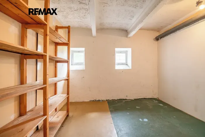 Prodej bytu 2+1, Praha - Dejvice, Na viničních horách, 58 m2