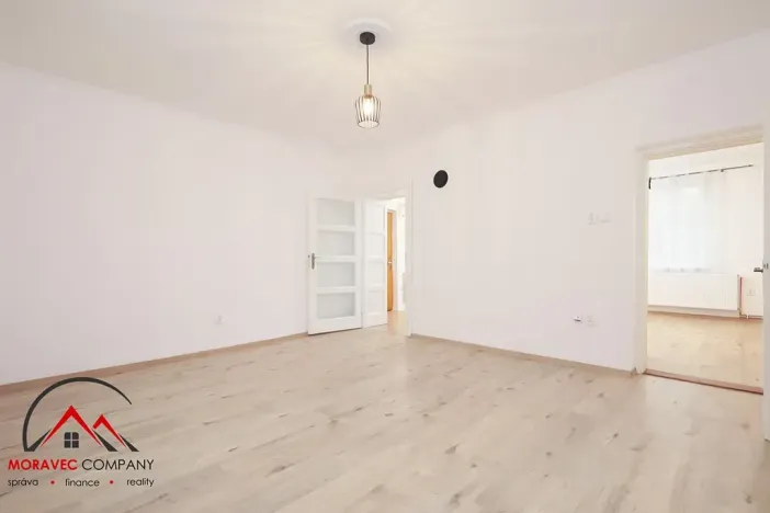 Pronájem bytu 2+kk, Krnov, Tolstého, 42 m2