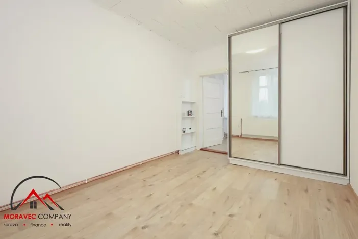 Pronájem bytu 2+kk, Krnov, Tolstého, 42 m2