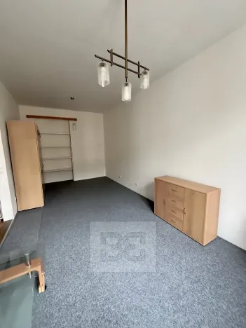 Pronájem bytu 2+kk, Praha - Malá Strana, 38 m2