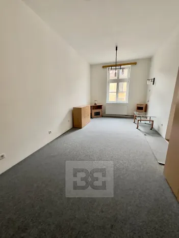 Pronájem bytu 2+kk, Praha - Malá Strana, 38 m2