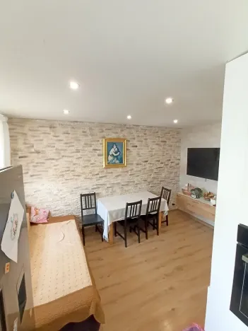 Prodej bytu 3+kk, Kostelec nad Labem, Na Sídlišti, 68 m2