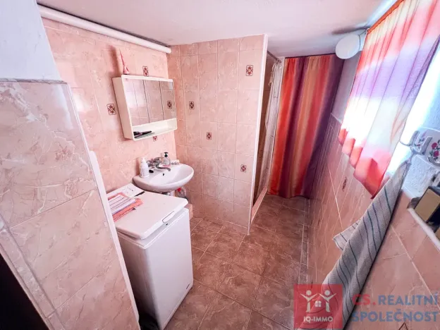 Prodej rodinného domu, Kadov, 162 m2