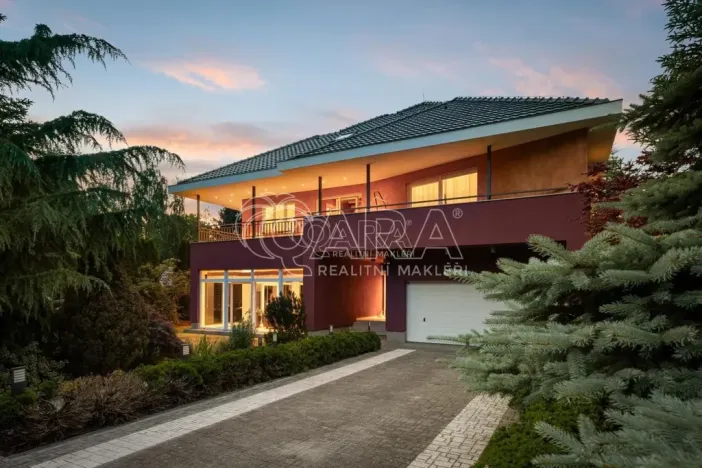 Prodej rodinného domu, Praha - Kolovraty, V louce, 470 m2