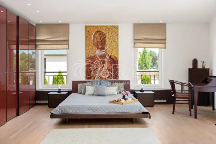 Prodej rodinného domu, Praha - Kolovraty, V louce, 470 m2