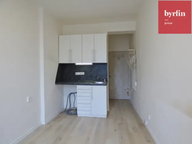 Pronájem bytu 1+kk, Opava, Haškova, 18 m2