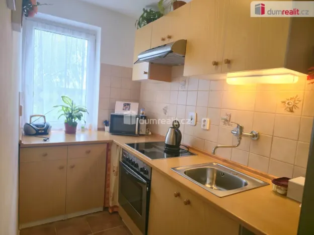 Prodej bytu 2+1, Milovice, Mírová, 42 m2