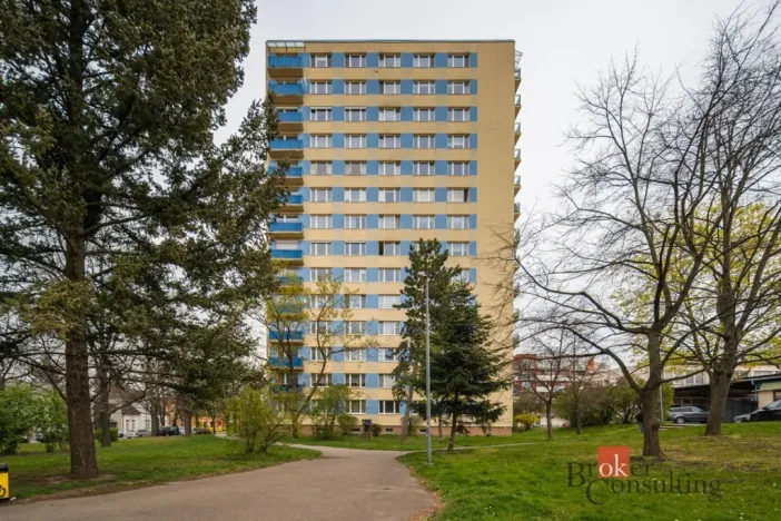 Prodej bytu 3+1, Praha - Malešice, Káranská, 72 m2