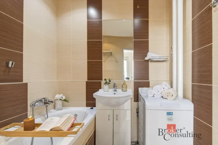 Prodej bytu 3+1, Praha - Malešice, Káranská, 72 m2