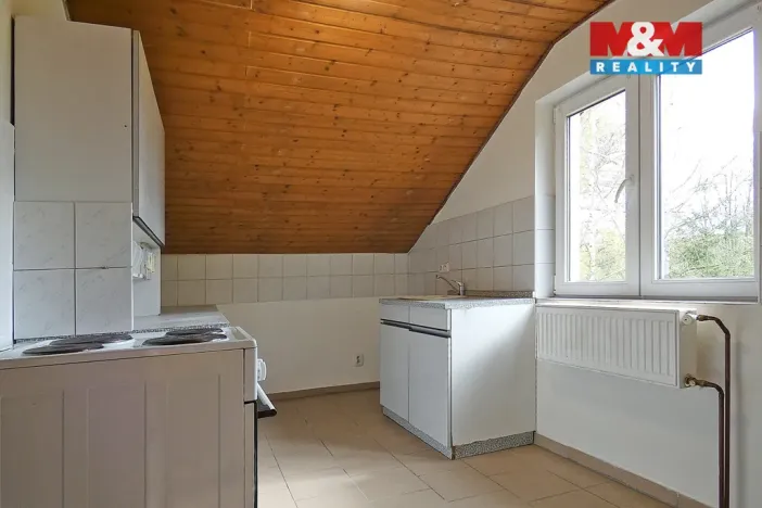 Pronájem bytu 1+1, Červené Pečky, Dobešovice, 40 m2