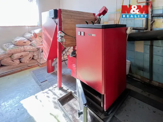 Prodej rodinného domu, Strašín, 450 m2