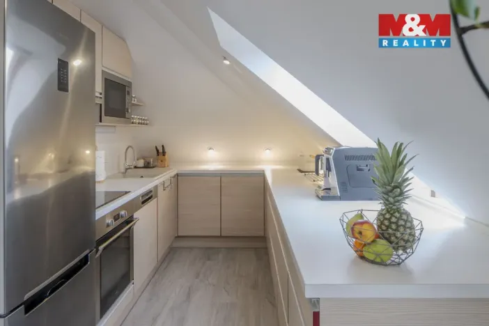 Prodej bytu 3+1, Zlín - Kudlov, Žlutá, 87 m2