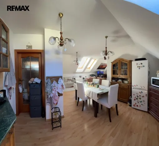 Prodej rodinného domu, Pelhřimov, Cholossiova, 220 m2