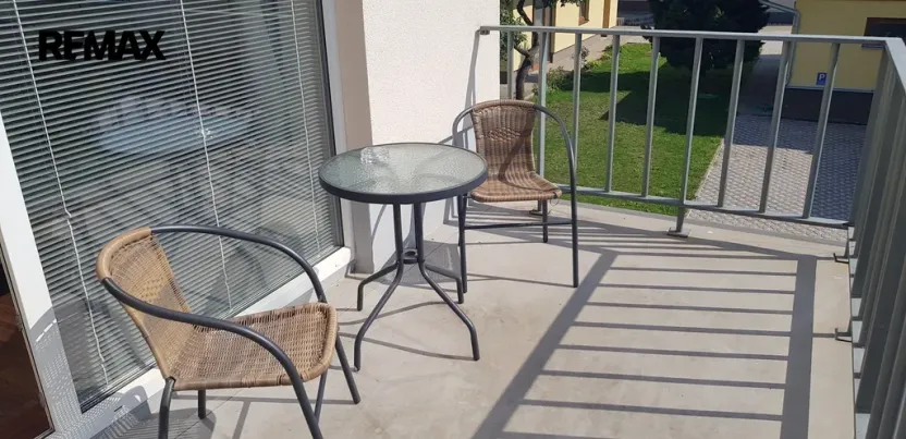 Pronájem bytu 1+kk, Hradec Králové - Nový Hradec Králové, Pod Zámečkem, 48 m2