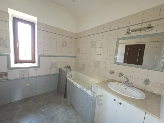 Prodej rodinného domu, Strojetice, 600 m2