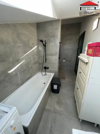 Pronájem atypického bytu, Frýdek-Místek, Na Půstkách, 127 m2