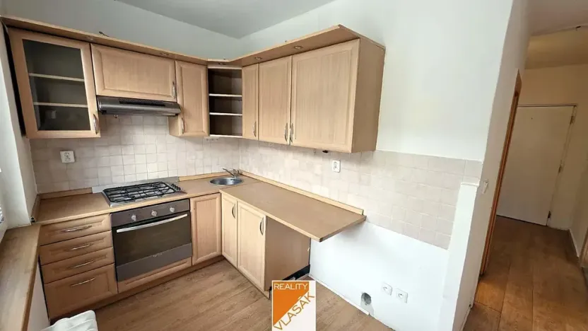 Pronájem bytu 2+1, Kadaň, Na Podlesí, 55 m2