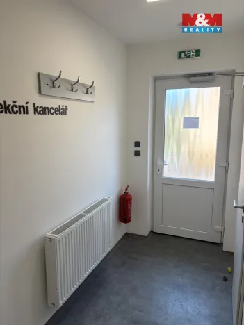 Pronájem obchodního prostoru, Rožnov pod Radhoštěm, Nádražní, 36 m2