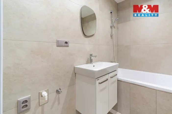 Pronájem bytu 2+1, Cheb, Boženy Němcové, 64 m2