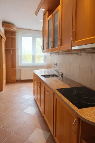 Pronájem bytu 2+1, Karlovy Vary - Bohatice, Krušnohorská, 64 m2