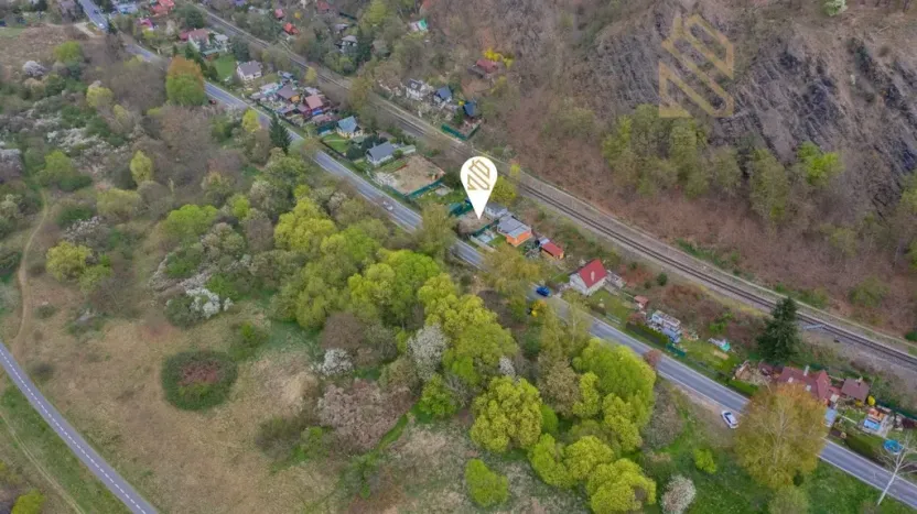 Prodej zahrady, Dolní Břežany - Lhota, Břežanské údolí, 225 m2