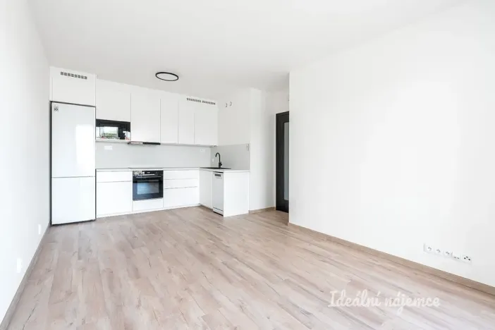 Pronájem bytu 2+kk, Praha - Modřany, Kolmanova, 46 m2
