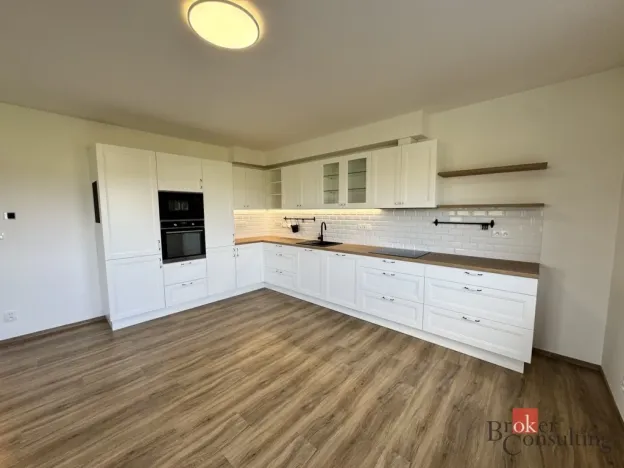 Pronájem bytu 3+kk, Plzeň - Černice, V Bezinkách, 99 m2