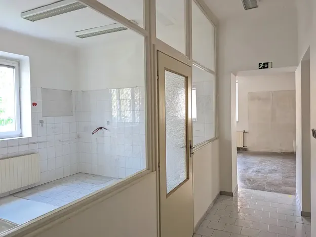 Pronájem obchodního prostoru, Brno, Tyršova, 120 m2