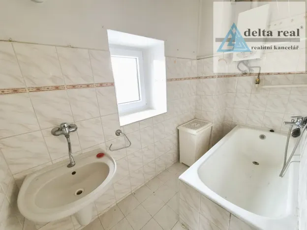 Prodej bytu 2+1, Krnov - Pod Bezručovým vrchem, Rooseveltova, 68 m2