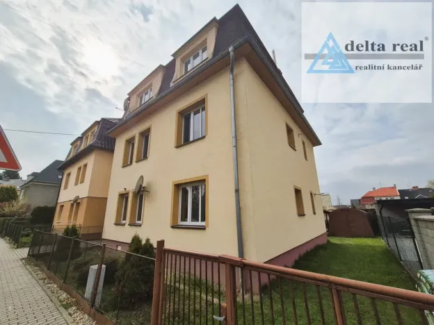 Prodej bytu 2+1, Krnov - Pod Bezručovým vrchem, Rooseveltova, 68 m2