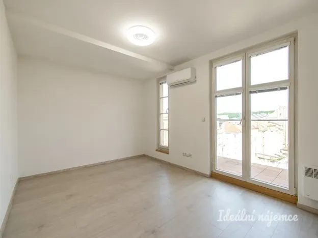 Pronájem bytu 3+kk, Praha - Nusle, V podluží, 74 m2