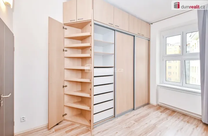 Pronájem bytu 2+kk, Praha - Libeň, U libeňského pivovaru, 50 m2