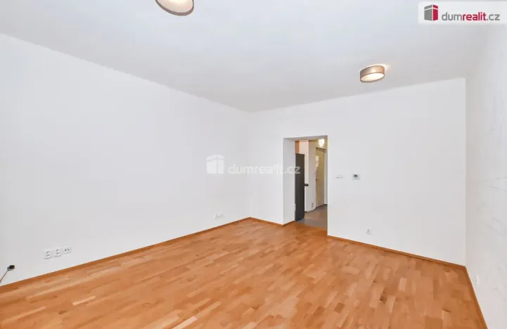 Pronájem bytu 2+kk, Praha - Libeň, U libeňského pivovaru, 50 m2