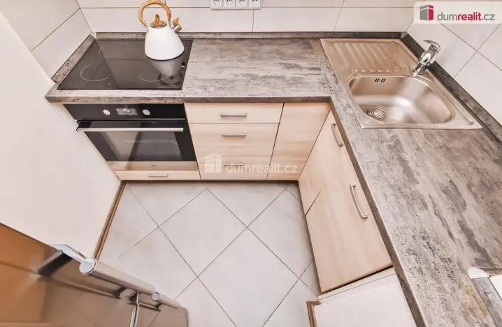 Pronájem bytu 2+kk, Praha - Libeň, U libeňského pivovaru, 50 m2