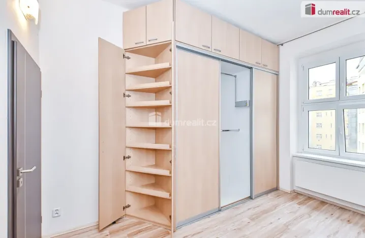 Pronájem bytu 2+kk, Praha - Libeň, U libeňského pivovaru, 50 m2