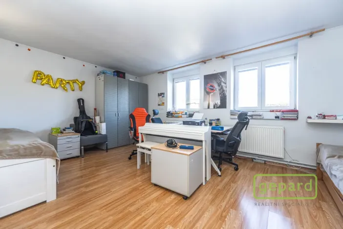 Prodej vícegeneračního domu, Středokluky, Lidická, 567 m2