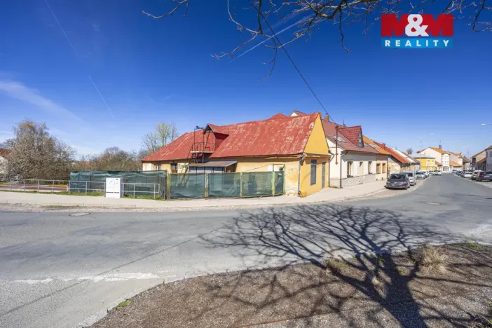 Prodej rodinného domu, Kostelec nad Černými lesy - Kostelec nad Černými Lesy, Pražská, 450 m2