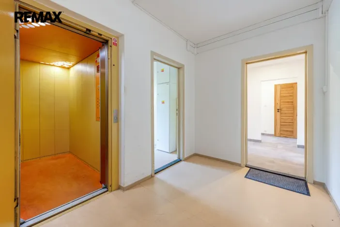 Pronájem bytu 3+1, Praha - Háje, Matúškova, 65 m2