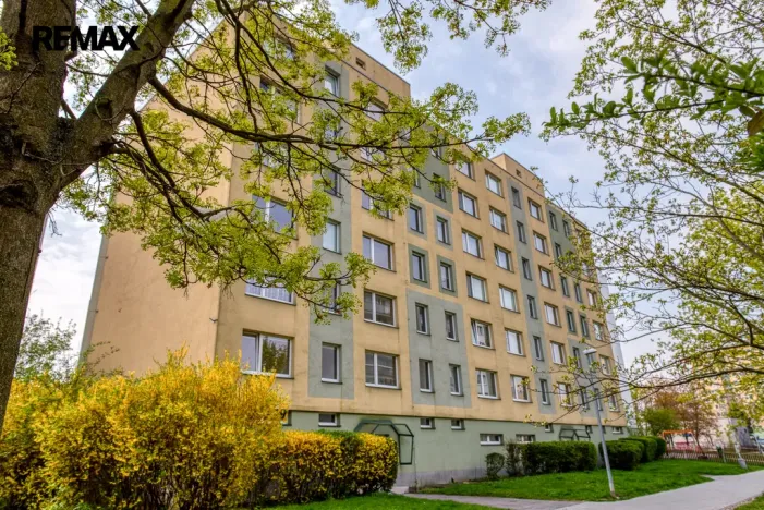 Pronájem bytu 3+1, Praha - Háje, Matúškova, 65 m2