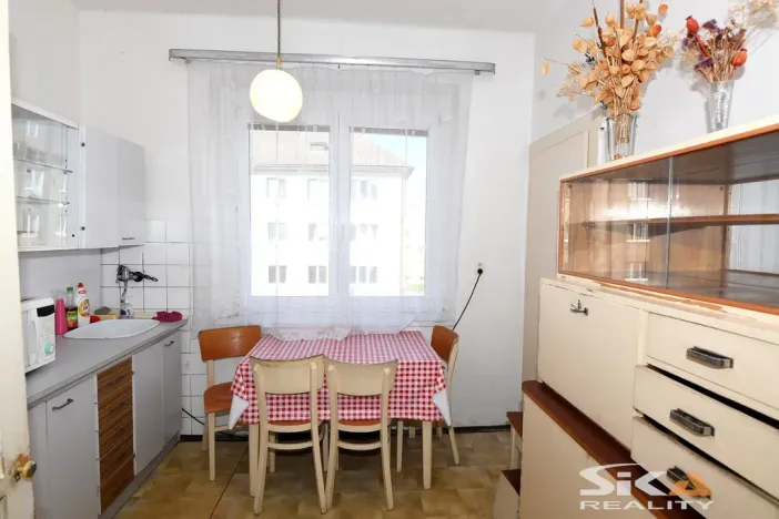 Prodej bytu 3+1, Louny, 28. října, 76 m2